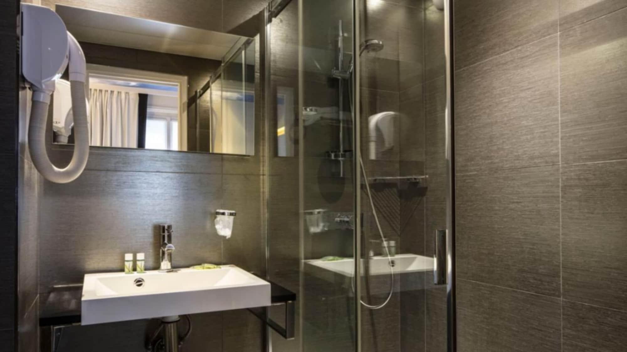 Nouvel Hotel Eiffel Париж Экстерьер фото